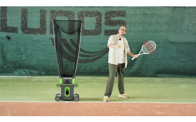 Ho giocato a tennis con un robot dotato di intelligenza artificiale ed ho quasi perso!