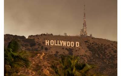 Hollywood, rivolta contro l'AI: 400 star chiedono azioni contro OpenAI e Google
