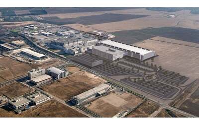 Intel, la vendita delle fonderie non è da escludersi secondo i CEO temporanei