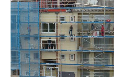 Italia fuori rotta, ritardi nella transizione energetica degli edifici