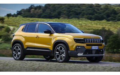 Jeep raddoppia gli incentivi: Avenger con 18.000 euro di sconto