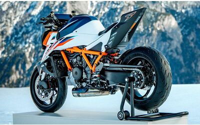 KTM 1390 Super Duke RR 2026 un rsquo arma da pista in edizione limitata