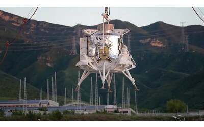 La Cina accelera: nel mirino l'allunaggio entro il 2030