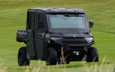 La Golf Force One di Trump esiste: 190.000 dollari per una Golf Cart blindata