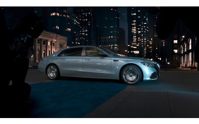 La Mercedes Maybach Classe S l 039 auto di Miranda Priestly ne 039 Il Diavolo Veste Prada 2 039