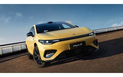 Leapmotor B05 partono le vendite in Cina tutte le caratteristiche e i prezzi In Europa dal 2026