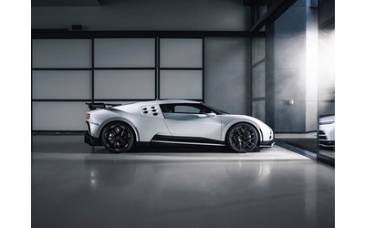 LEGO celebra la Bugatti Centodieci con un set da collezione