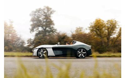 Longbow Speedster e Roadster: due sportive elettriche da meno di 1.000 kg