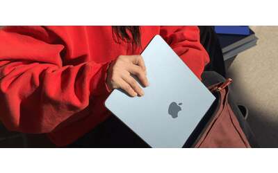MacBook Air M4 13'': sconto di oltre 200€ con il coupon eBay