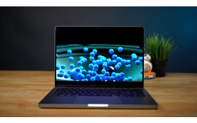 MacBook Pro OLED, Apple potrebbe lanciarlo nel 2026