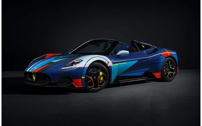 Maserati MC20 Cielo ldquo Opera d rsquo Arte rdquo debutta a Milano AutoClassica