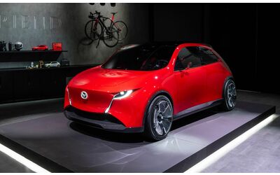 Mazda Vision X-Compact, ecco il concept di una piccola city car con AI empatica