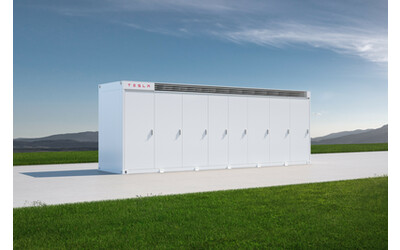 Meno dipendenza dalla Cina: Tesla firma un accordo da 4,3 miliardi per le batterie LFP di LG