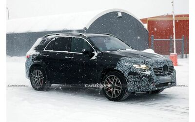 Mercedes AMG GLE presto un secondo restyling per il SUV ecco le nuove foto spia