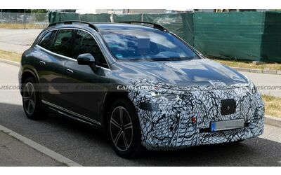 Mercedes EQS: dopo un calo delle vendite è ora di aggiornarsi. Foto spia