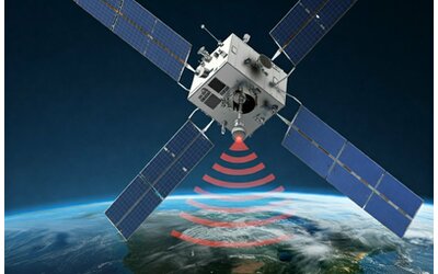 Messaggi dallo spazio: l'Europa sperimenta gli SMS via satellite