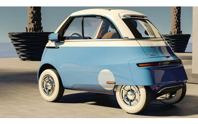 Microlino ’55 Edition, stile rétro e interni in Alcantara per il quadriciclo elettrico
