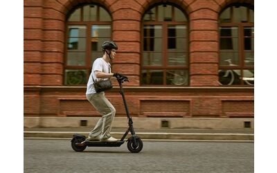 Monopattini, e-bike e golf cart: NAVEE porta i suoi nuovi modelli ad IFA 2025