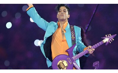 Netflix annulla il documentario su Prince: passa tutto nelle mani degli eredi