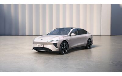 NIO, la batteria allo stato semi-solido è un flop: stop alla produzione