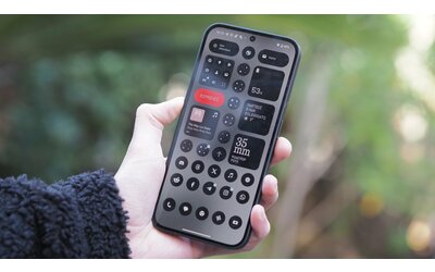 Nothing Phone (2a) al minimo su Amazon con gli sconti del Black Friday (12/256 GB)
