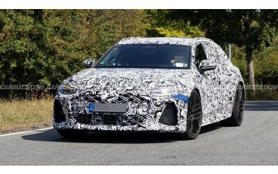 Nuova Audi RS6 Avant 2026 la super wagon sta arrivando e sar ibrida Plug in