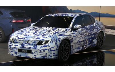 Nuova BMW Serie 3 elettrica, prime immagini ufficiali: ecco la BMW i3