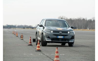 Nuova Citroen C5 Aircross alla prova del Balocco per il Car of The Year 2026