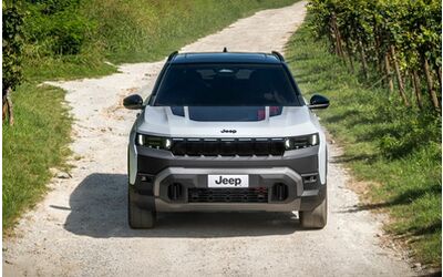 Nuova Jeep Compass debuttano la Plug in e la 4xe con la trazione integrale