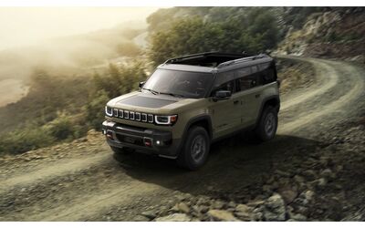 Nuova Jeep Recon 2026 si presenta ecco il fuoristrada elettrico da 650 CV