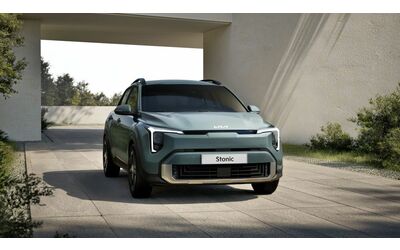 Nuova KIA Stonic 2026 debutta in Italia allestimenti e prezzi del restyling