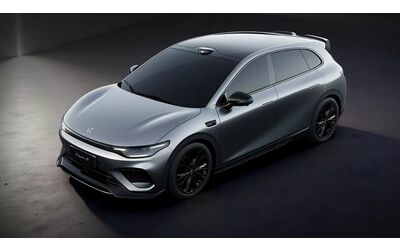 Nuova Leapmotor B05, anche nella versione più sportiva Ultra