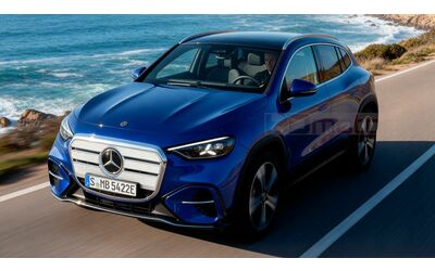 Nuova Mercedes GLA 2026 un render si immagina le forme se fosse davvero cos