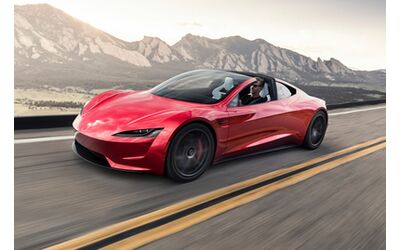 Nuova Tesla Roadster tutto rimandato al 2026 La presentazione Il primo aprile