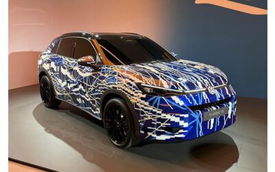 Nuova Volkswagen T Roc R in arrivo nel 2027 con oltre 300 CV