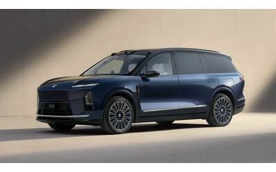 Nuovo Nio ES8: il SUV di punta vuole mettere i bastoni tra le ruote alla Model Y L