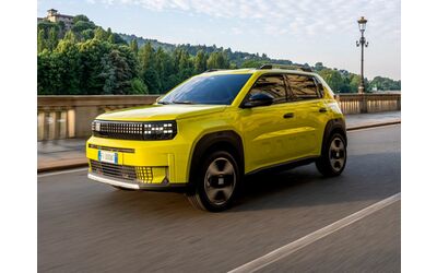 Offerta nuova FIAT Grande Panda Hybrid rate da 149 euro con finanziamento