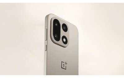 OnePlus 15 arriverà molto prima del previsto: la presunta data di lancio globale