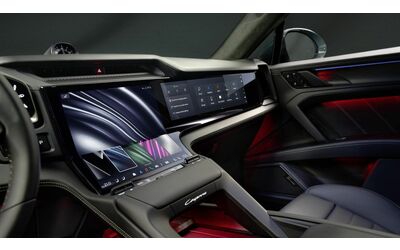 Porsche Cayenne Electric: tanta tecnologia e personalizzazione