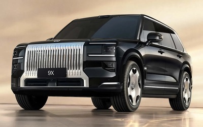 Questo SUV Plug-in ha la batteria più grande del mondo. Le specifiche della Zeekr 9X sono esagerate