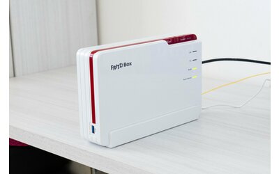 Recensione FRITZ!Box 6590: router Wi-Fi 7 tri-band completo