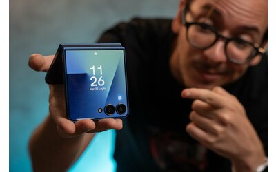 Recensione Samsung Galaxy Z Flip 7: grande display, ottima CPU e... | Video