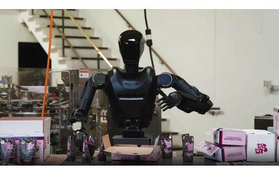 Robot da guerra diventa DJ: debutto a sorpresa in un club di San Francisco