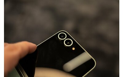 Samsung Galaxy Z Flip 2025, due modelli entrambi con chip Exynos | Rumor
