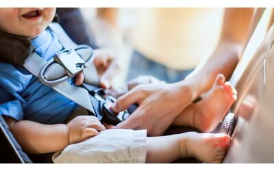 Seggiolini auto non omologati venduti online l 039 allarme di Altroconsumo pericolosi e potenzialmente letali