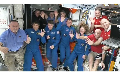 SpaceX Crew-10 raggiunge la Stazione Spaziale Internazionale: missione compiuta