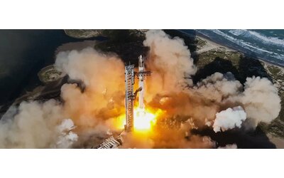 SpaceX Starship, il sesto lancio è un successo! C'era anche Donald Trump