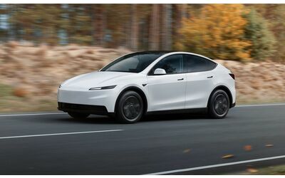 Tesla Model Y Standard parte la produzione nella Gigafactory di Berlino presto in Italia