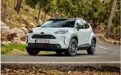 Toyota, ad ottobre primo marchio in Italia per vendite ai privati: continuano gli incentivi a novembre