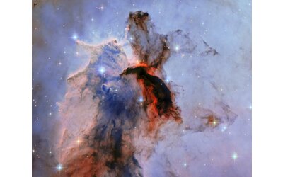 Trentacinque anni di meraviglie: Hubble svela una nuova foto della Nebulosa Aquila